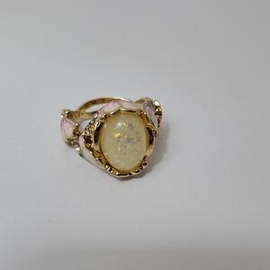 Gold and Opal Ring with Floral Accents (Costume Jewelry)